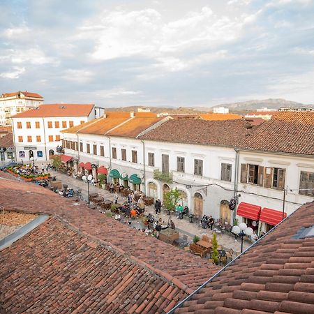 Hotel Carmen Shkodër Esterno foto