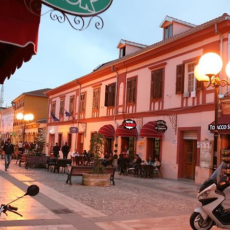 Hotel Carmen Shkodër Esterno foto