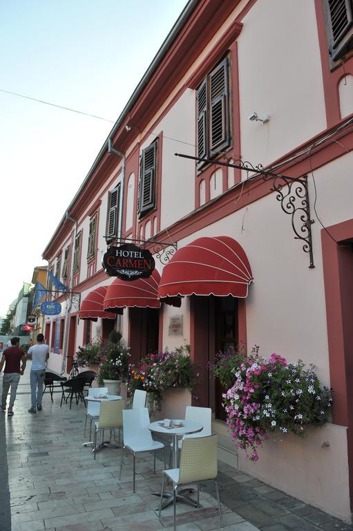 Hotel Carmen Shkodër Esterno foto
